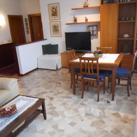 Appartamento Elisabetta Lido di Venezia Екстер'єр фото