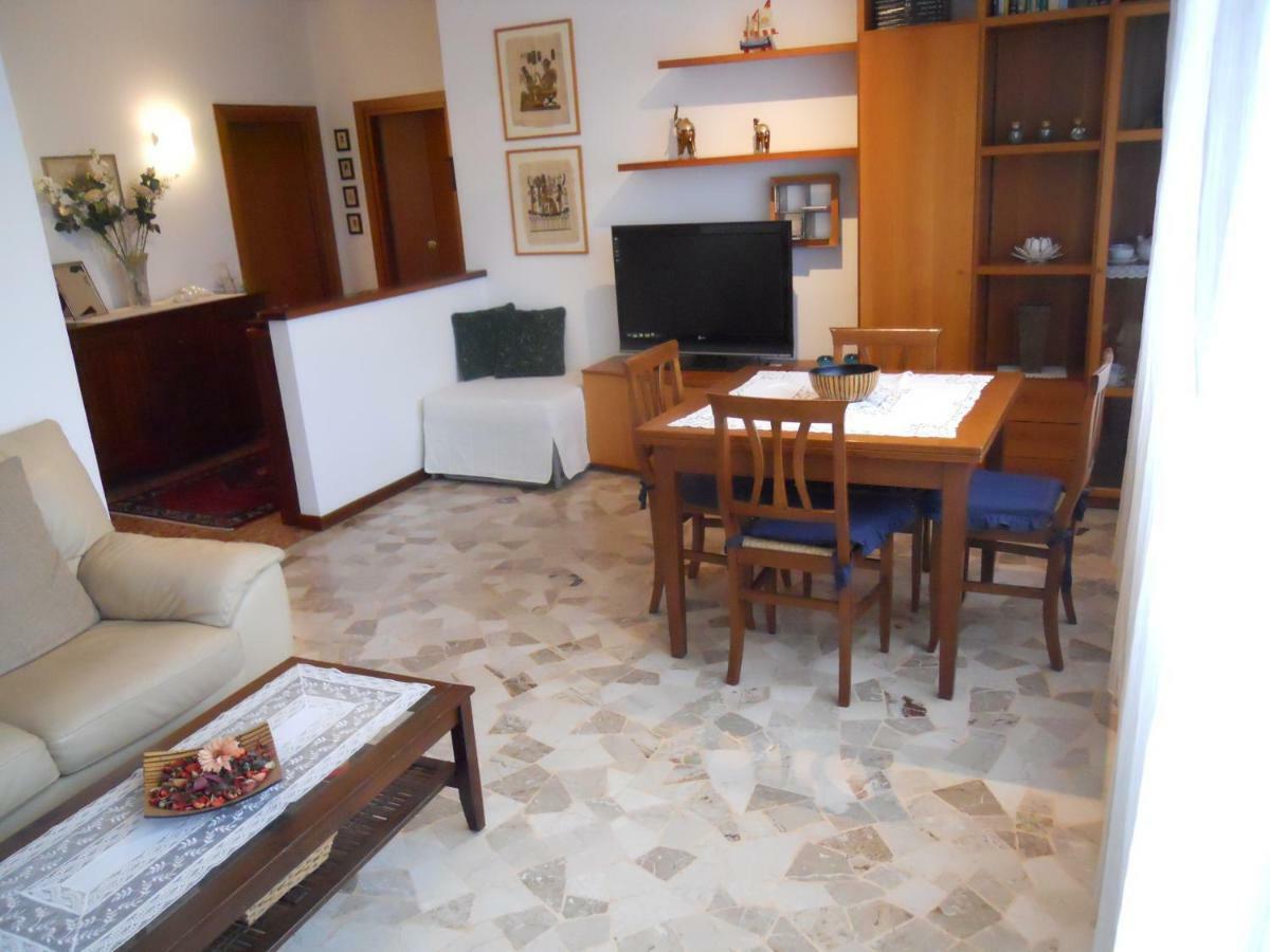 Appartamento Elisabetta Lido di Venezia Екстер'єр фото